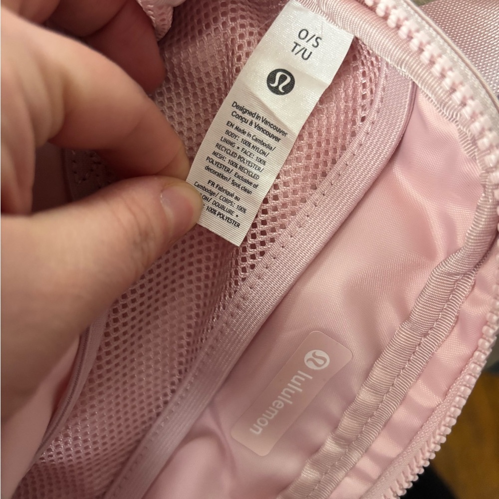 Lululemon Blush Pink Mesh Pocket Bag - Picture 7 of 8